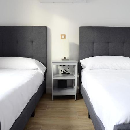 Casa En Alquiler Vacacional En อัลกาลาเดเอนาเรส ภายนอก รูปภาพ