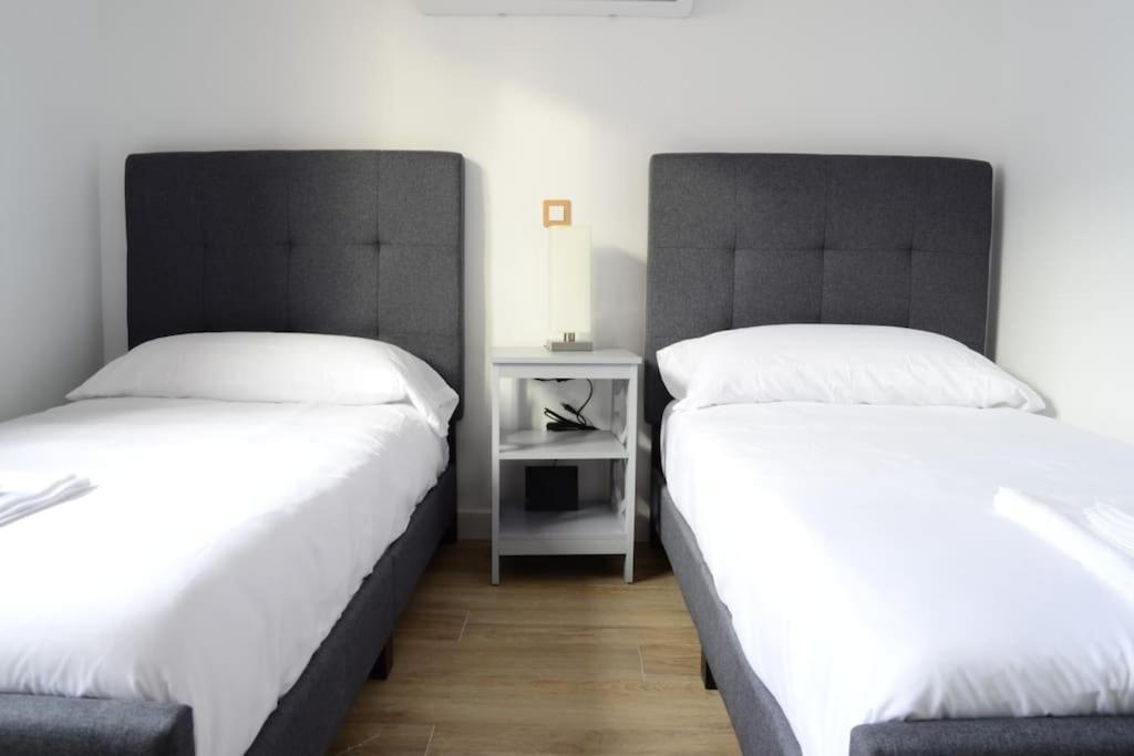 Casa En Alquiler Vacacional En อัลกาลาเดเอนาเรส ภายนอก รูปภาพ