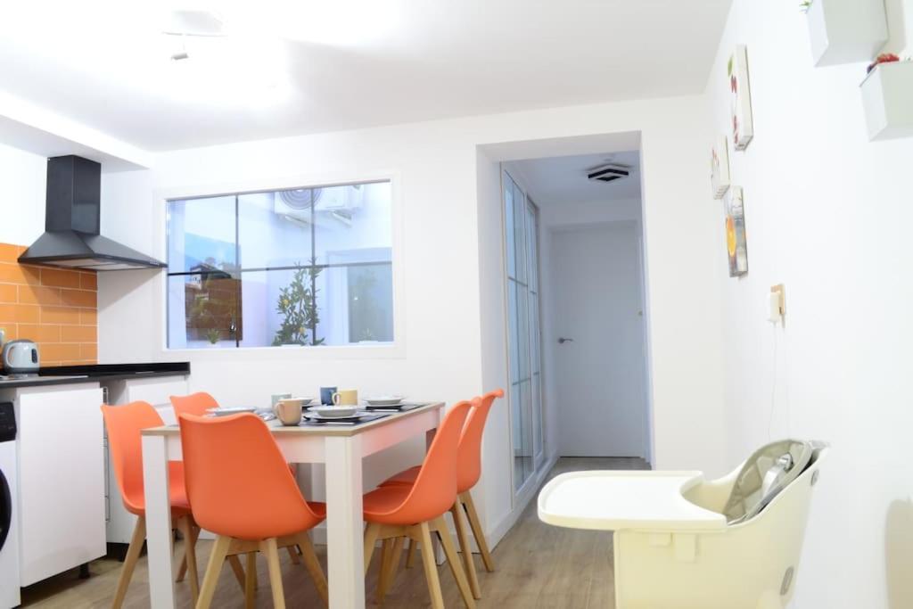 Casa En Alquiler Vacacional En อัลกาลาเดเอนาเรส ภายนอก รูปภาพ